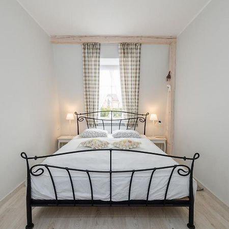 レバルApartament Prowansalskiアパートメント エクステリア 写真